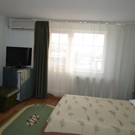 Hôtel Casa Alba à Râmnicu Vâlcea Extérieur photo