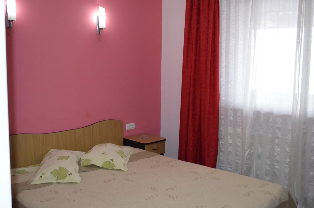 Hôtel Casa Alba à Râmnicu Vâlcea Extérieur photo